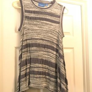 Simply Vera sweater knit tank. Size Large. NWTS